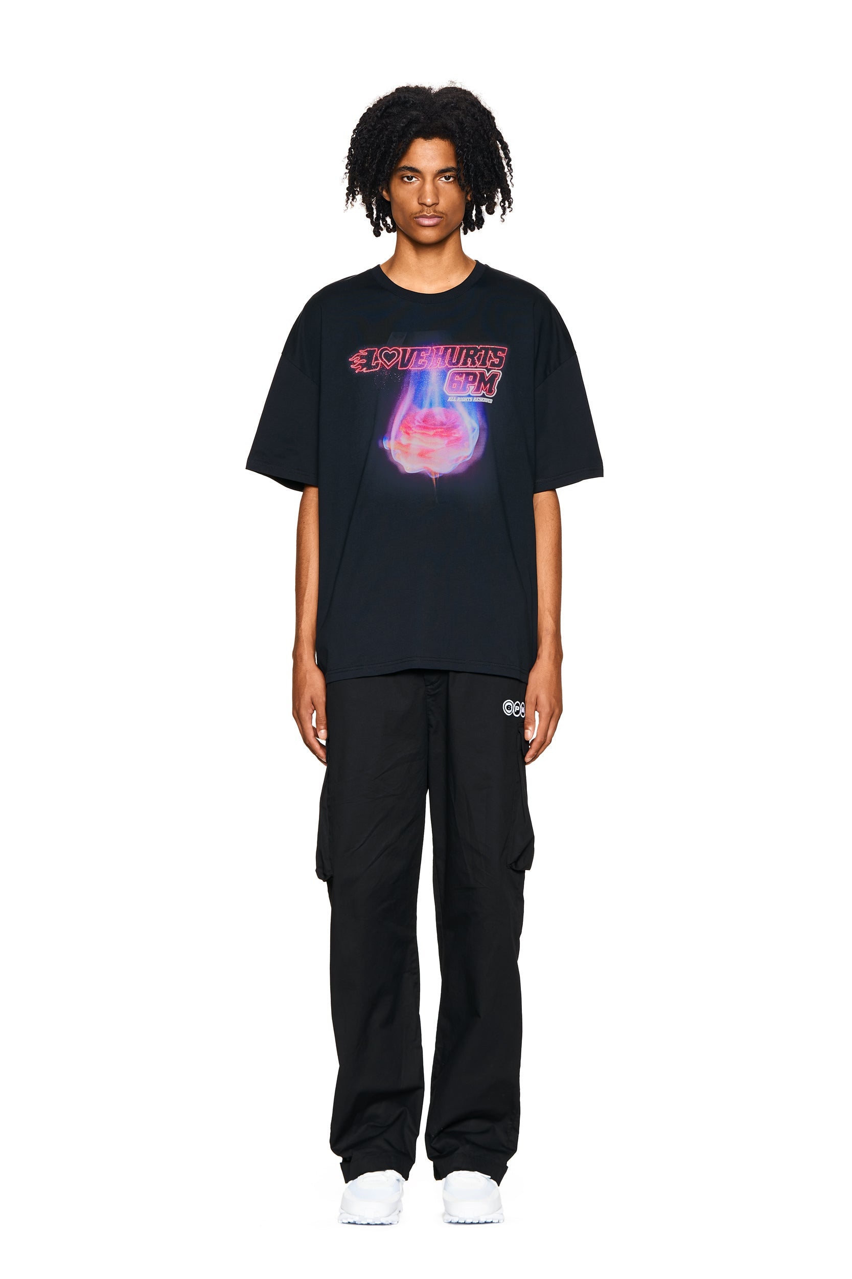 LOVE HURTS T-SHIRT BLACK